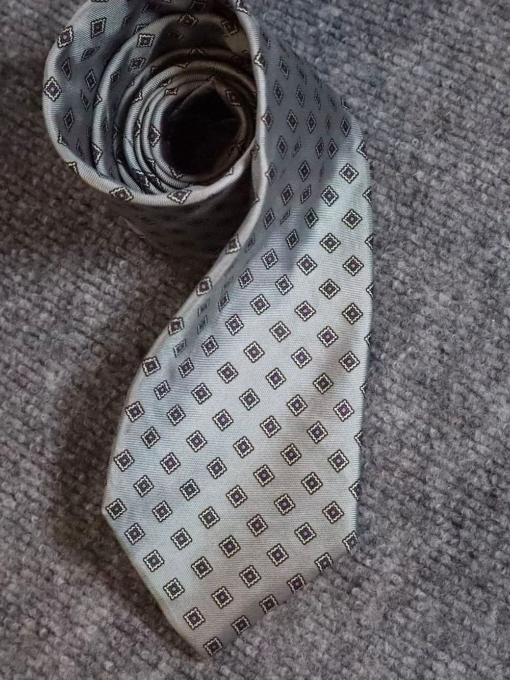 Oliver Hunt Gray Silk Tie Diamond Pattern Mens Classic Business Necktie